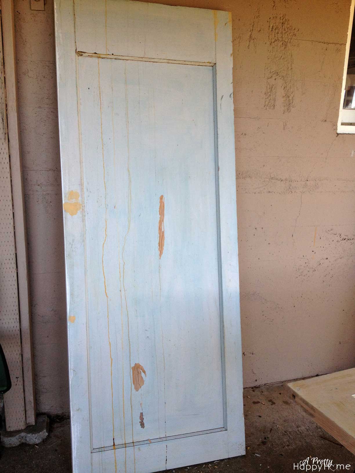 Gross old door