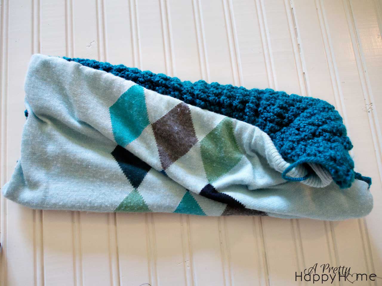 A Sweater Vest + Knitting Practice = Pillow pillow5
