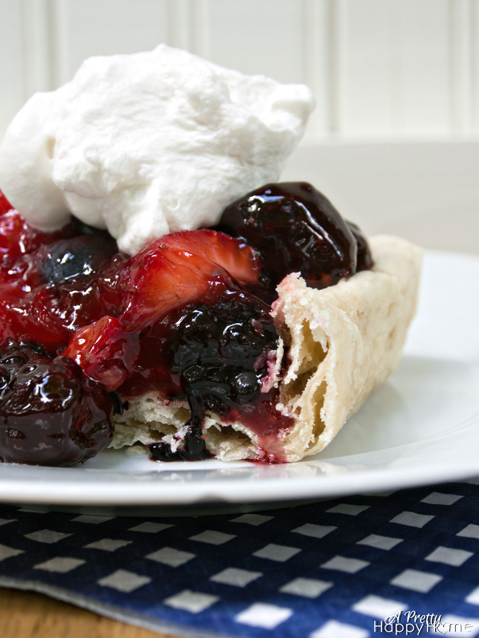 fresh triple berry pie