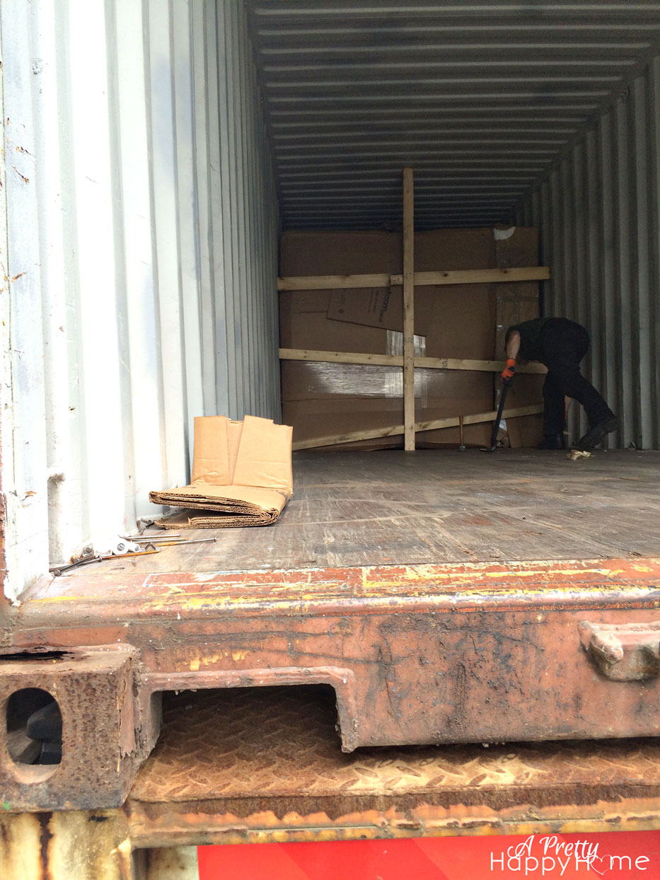 freight-container-moving-2