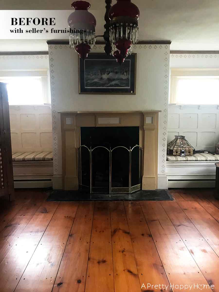 colonial farmhouse fireplace