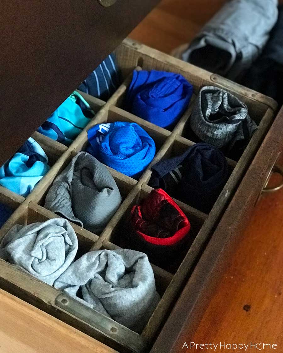 Practical Uses for Soda Crates clothing divider Practical Uses for Soda Crates clothing divider