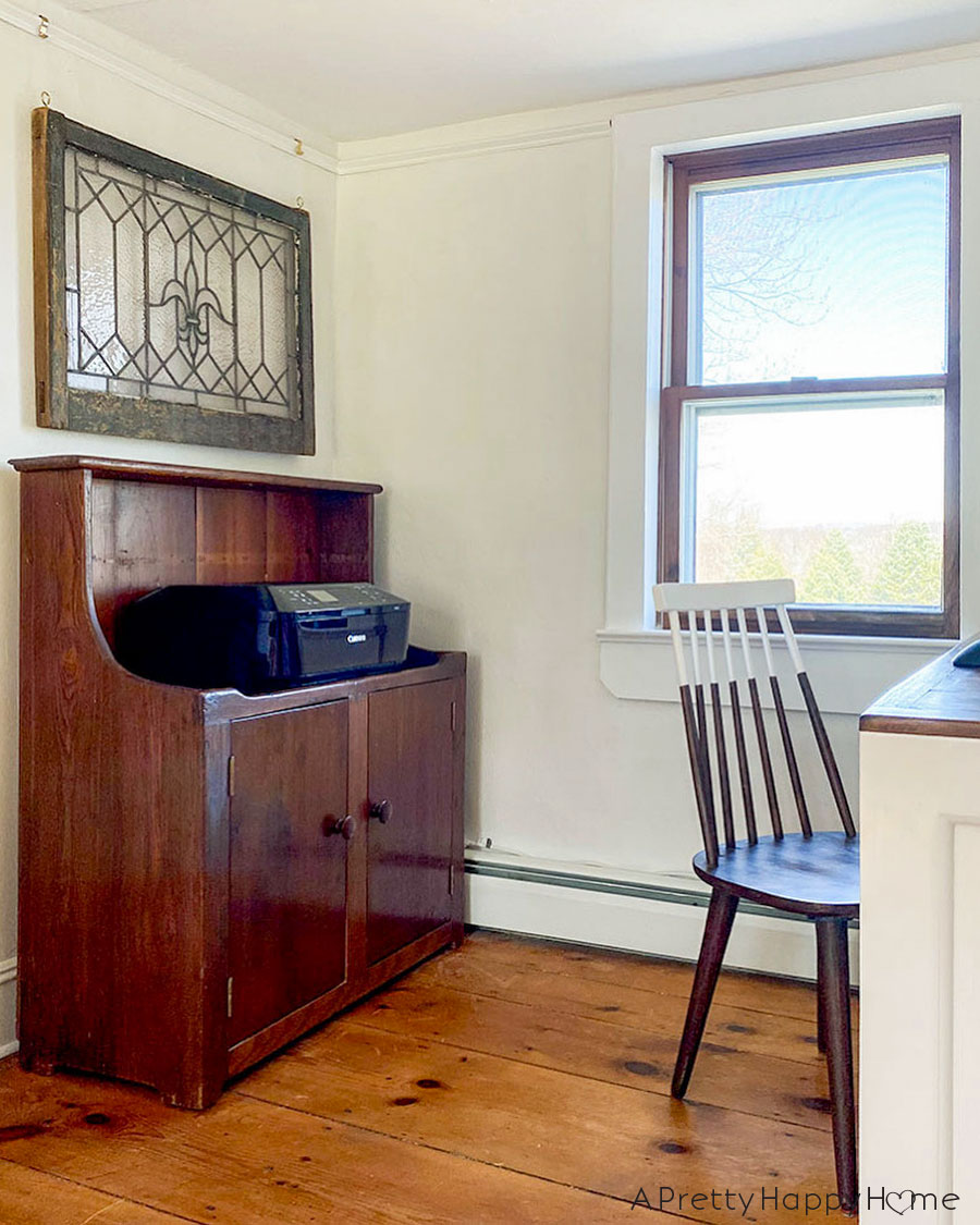 colonial farmhouse office No Junk Drawer offices supplies are put away