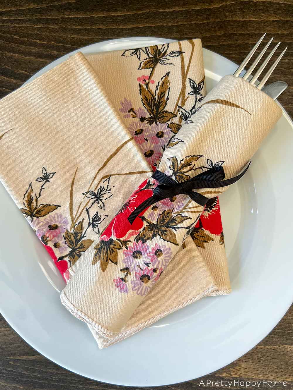 My Latest Thrift Store Finds cloth napkins red and purple