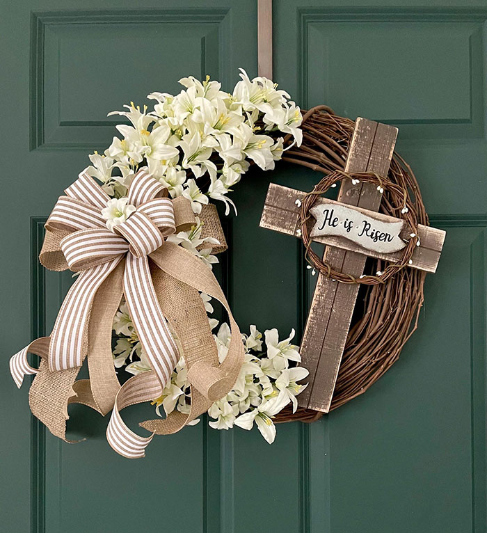 he is risen easter wreath from etsy shop wreath decor by susan prettiest easter decor