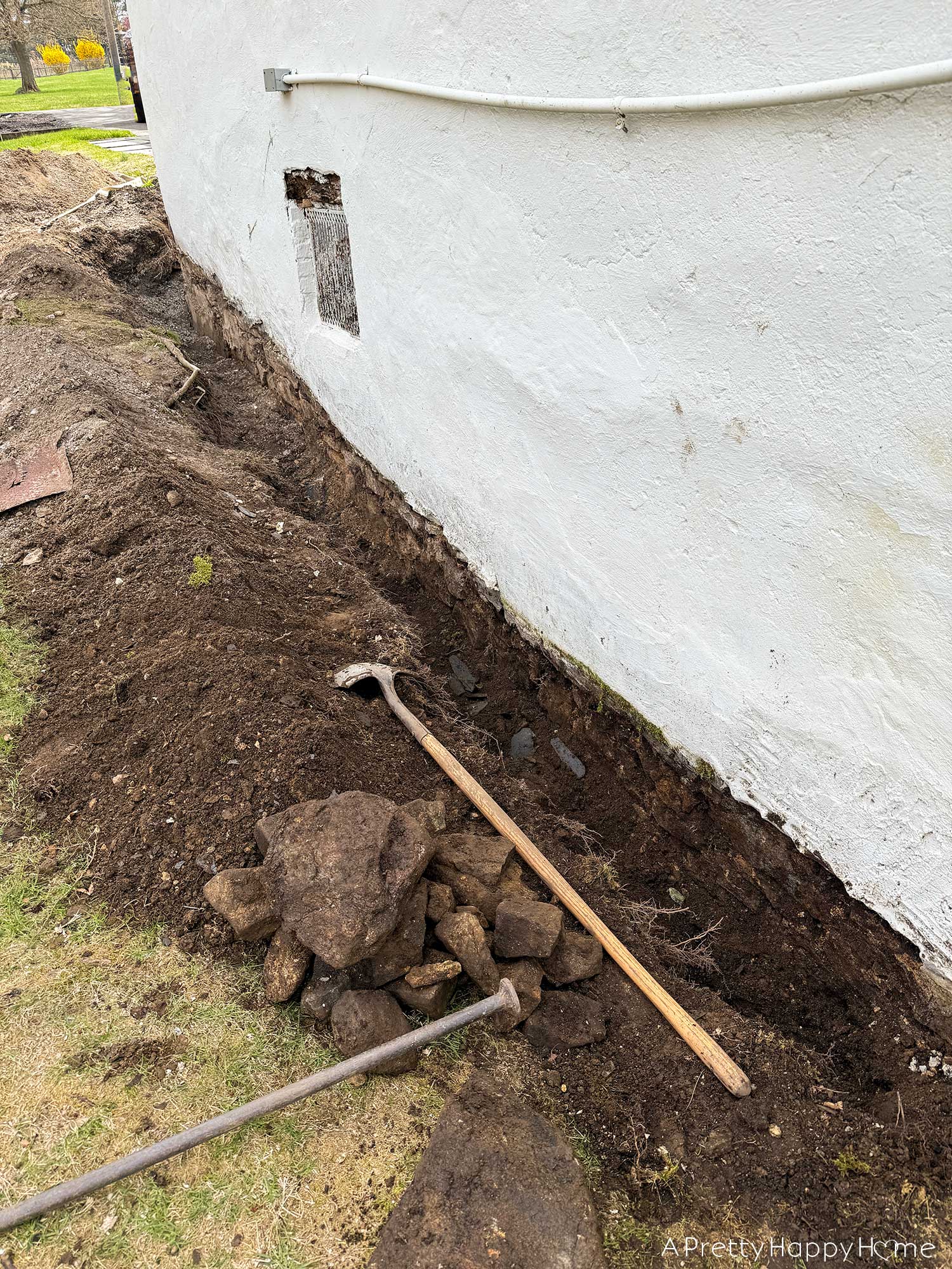 buried treasure searching for treasure on a 250 year old property but mainly finding old trash in the ground